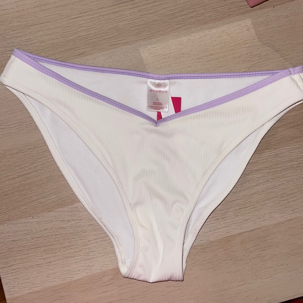 NWT Target Xhilaration swim V-Cut Bikini Bottom Size L